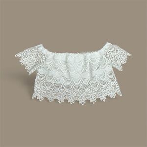 Forever 21 White Lace Off-Shoulder Top | Size S